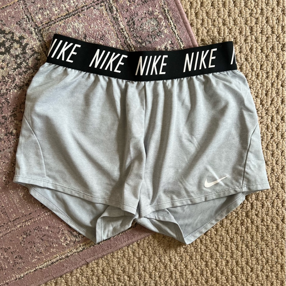 Nike Light Gray Womens Shorts Dri Fit XS